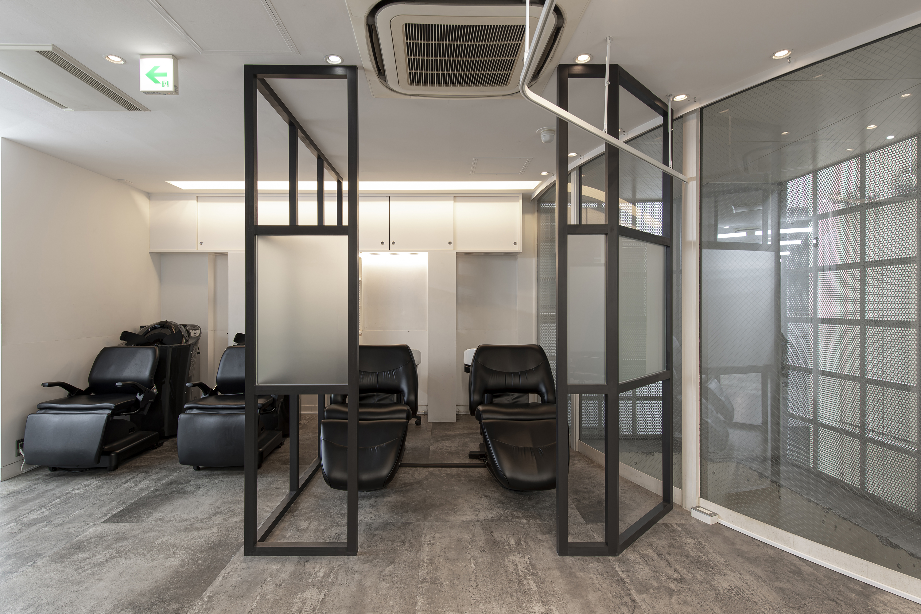KANGOL SALON TOKYO CENTRAL 店内 3
